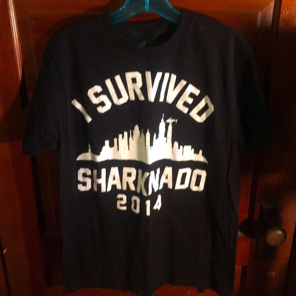 Sharknado Movie T-Shirt 2014 VG